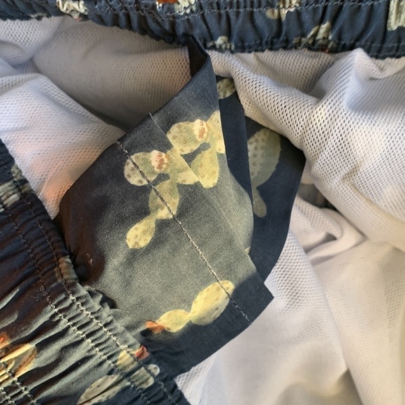 Goodthreads Swim Trunks, Large cactus navy NWT - Picture 9 of 16